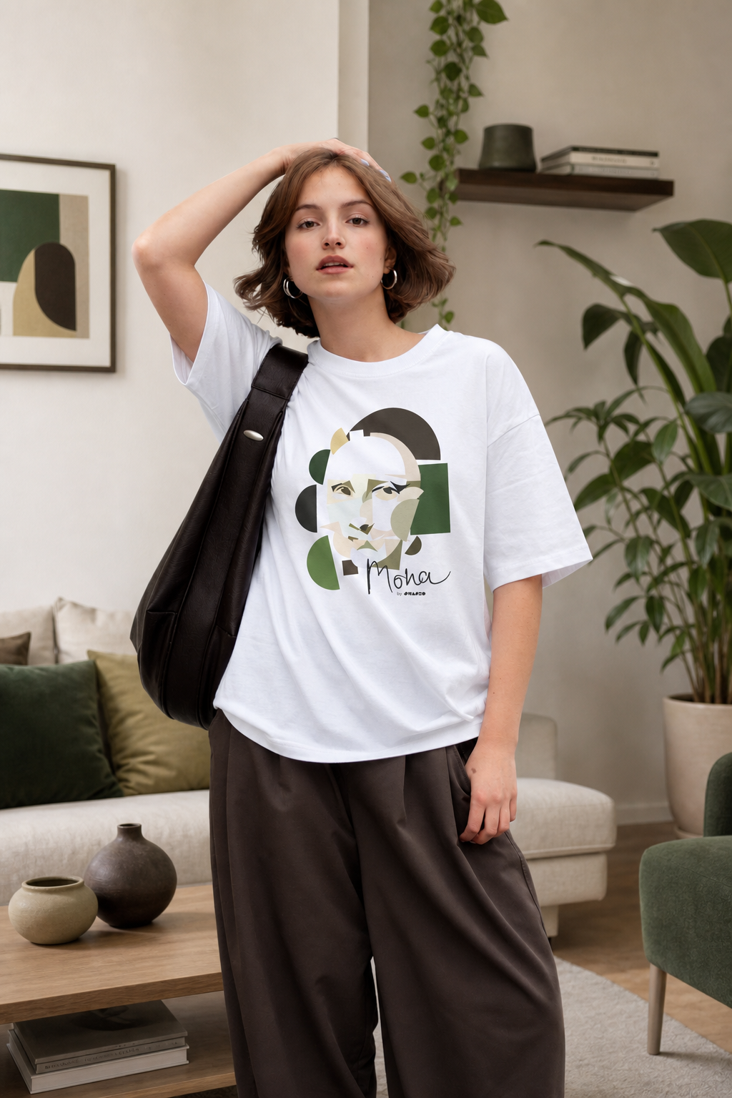 Mona Lisa by Shapeo Cotton Tee | Forest